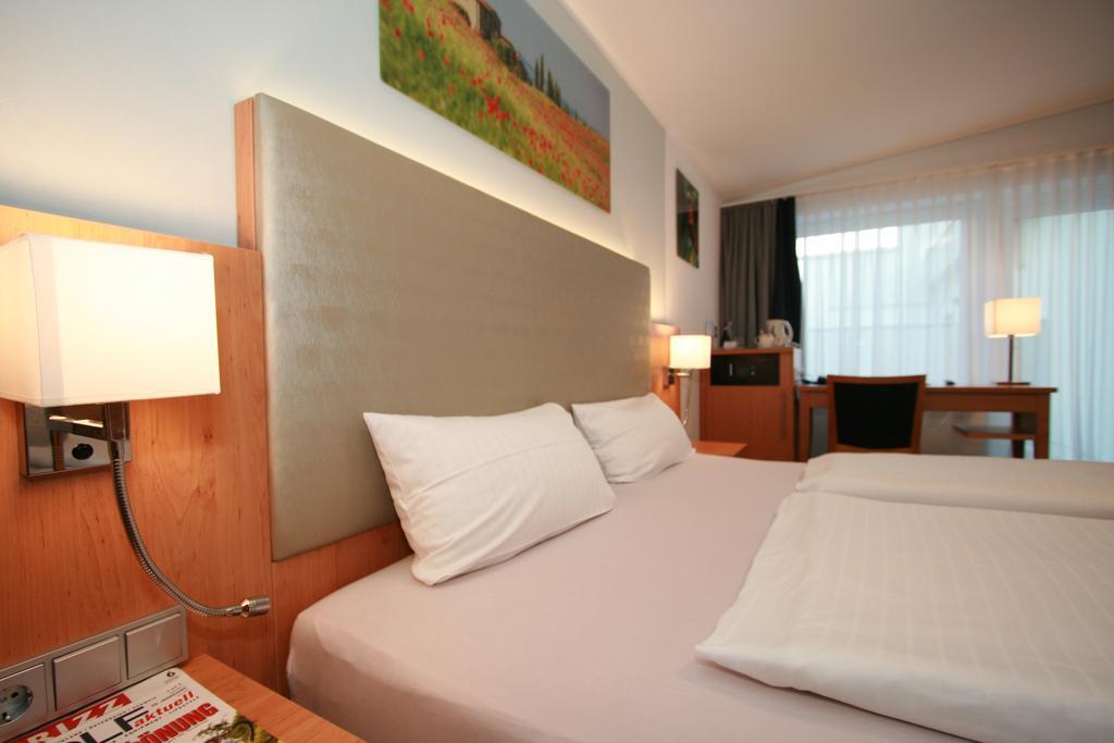 Hotel Ambiente Lich Екстер'єр фото
