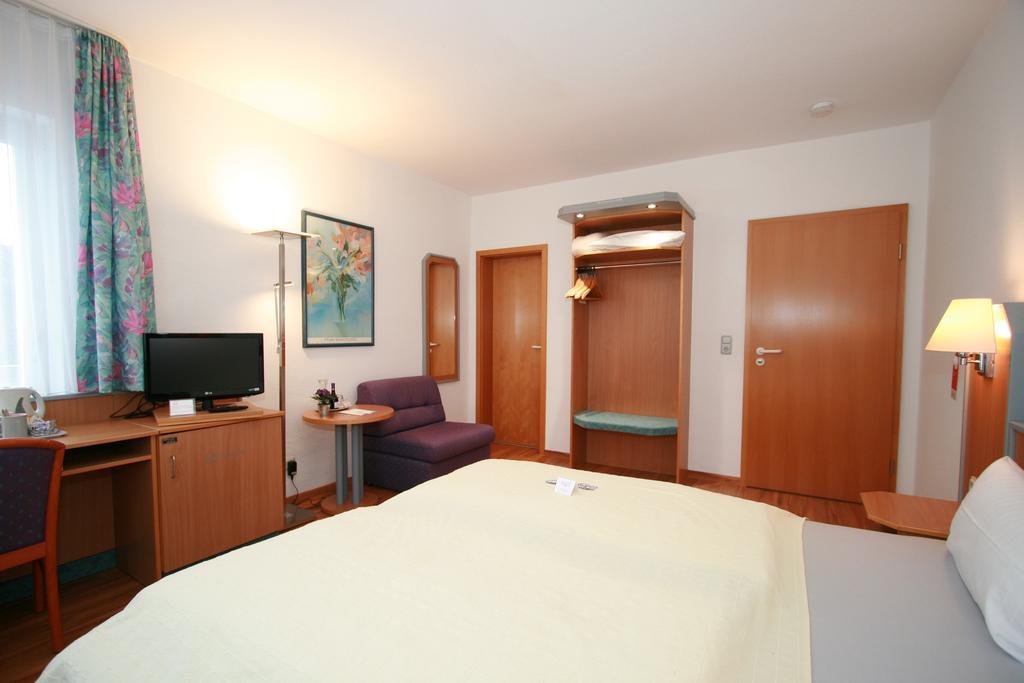 Hotel Ambiente Lich Екстер'єр фото